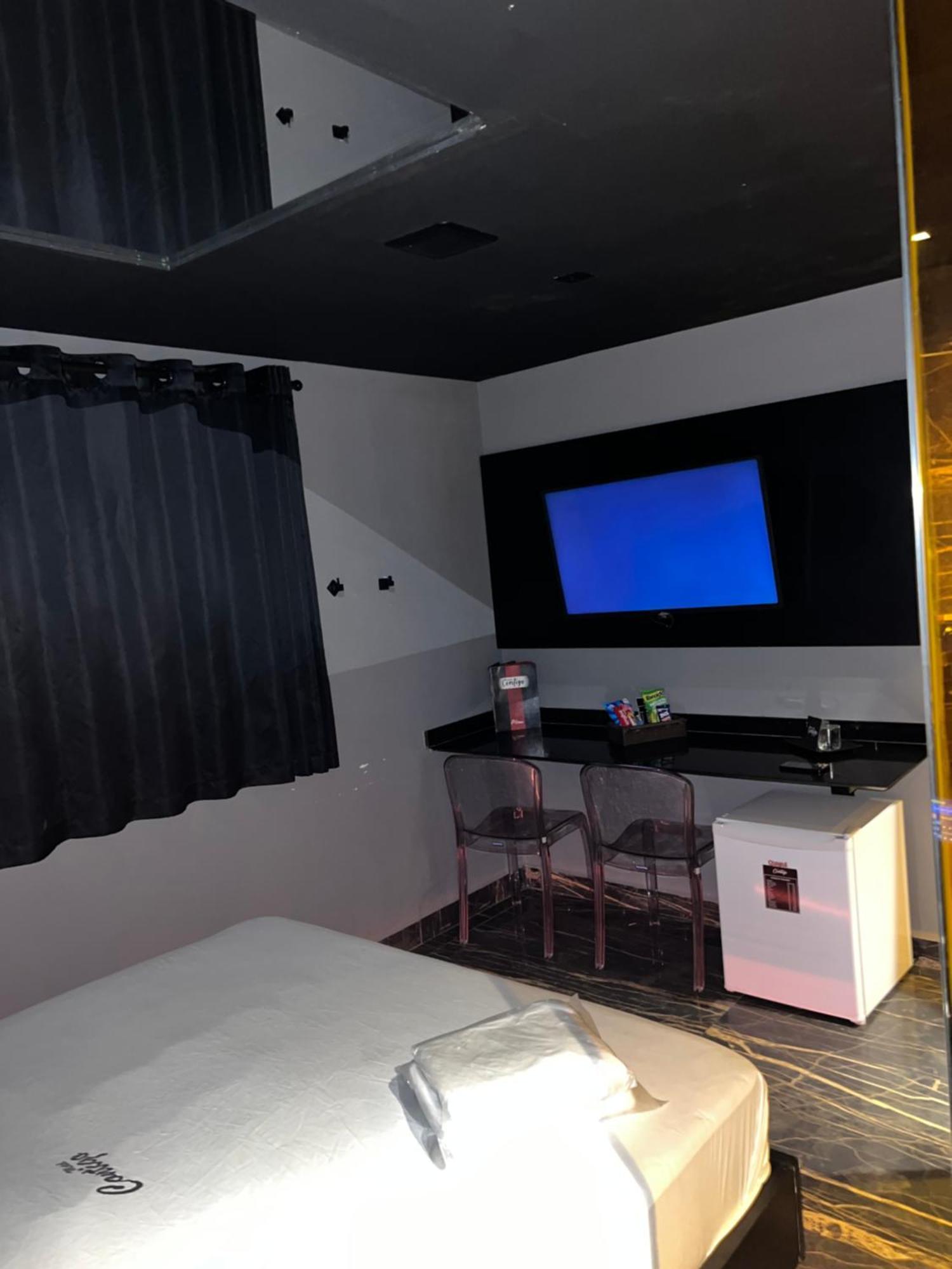 Motel Contigo Гуарульюс Экстерьер фото