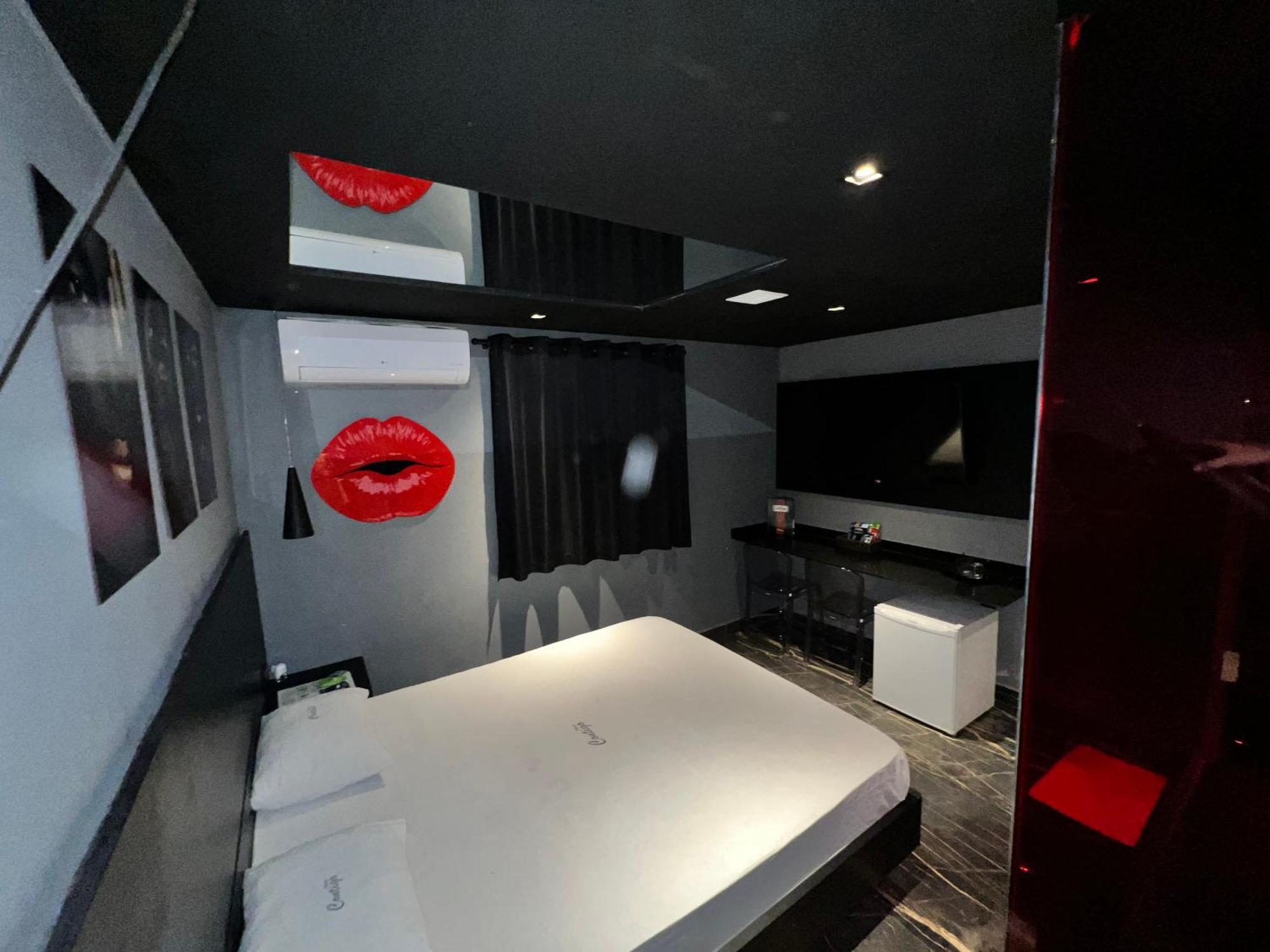Motel Contigo Гуарульюс Экстерьер фото